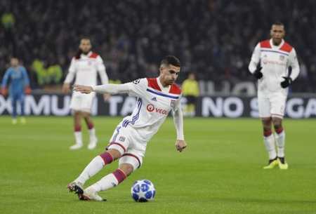 具侵略性並 具侵略性並